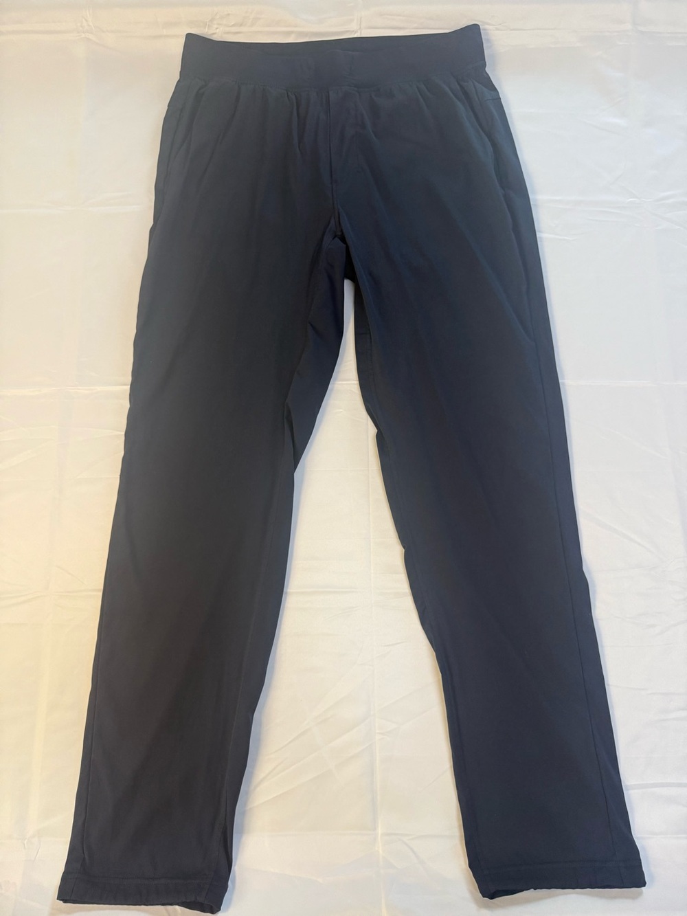 lululemon athletica Men's Lightweight Twill Classic-Fit Pant - Navy